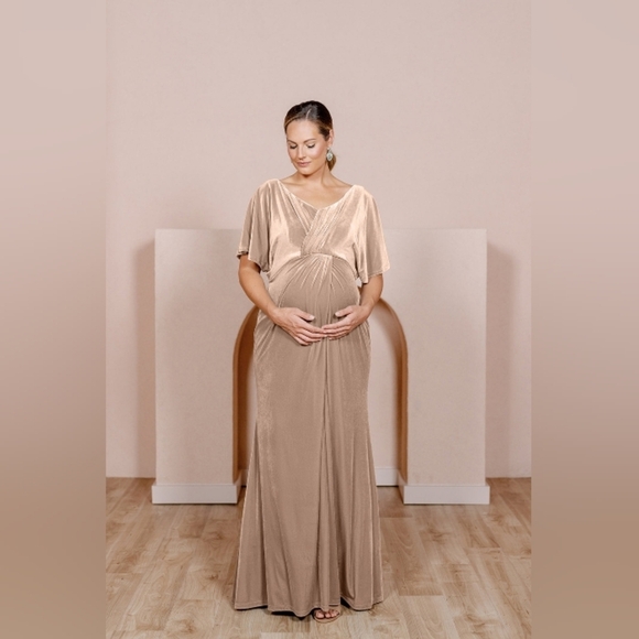 Revelry Maternity Gwen Velvet Dress Size 26 - Picture 1 of 6